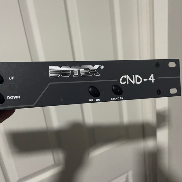 botex cnd4 multi strobe light controller dmx 
For disco / party strobe - Picture 9 of 11